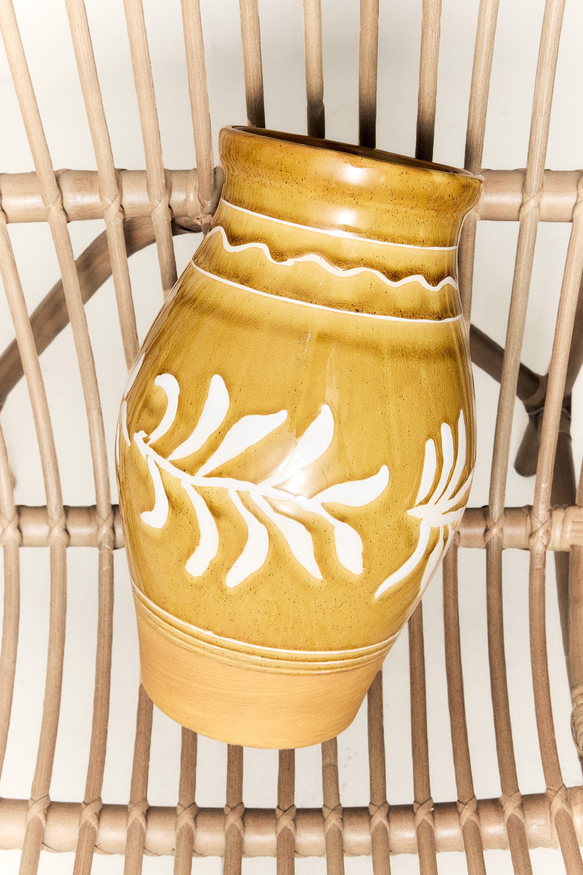 LEAF PRINT STONEWARE VASE — Mustard