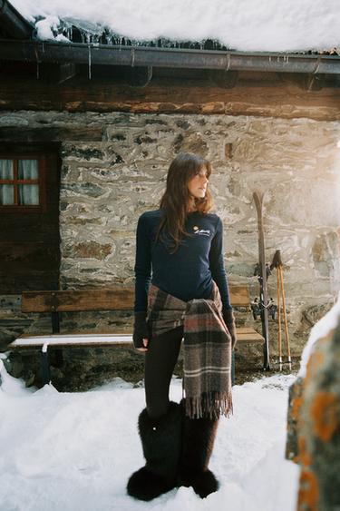 EMBROIDERED ST. MORITZ® T-SHIRT - Navy blue by Zara