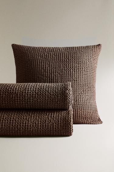COUVRE-LIT COTON MINI-WAFFLE - Marron foncé de Zara
