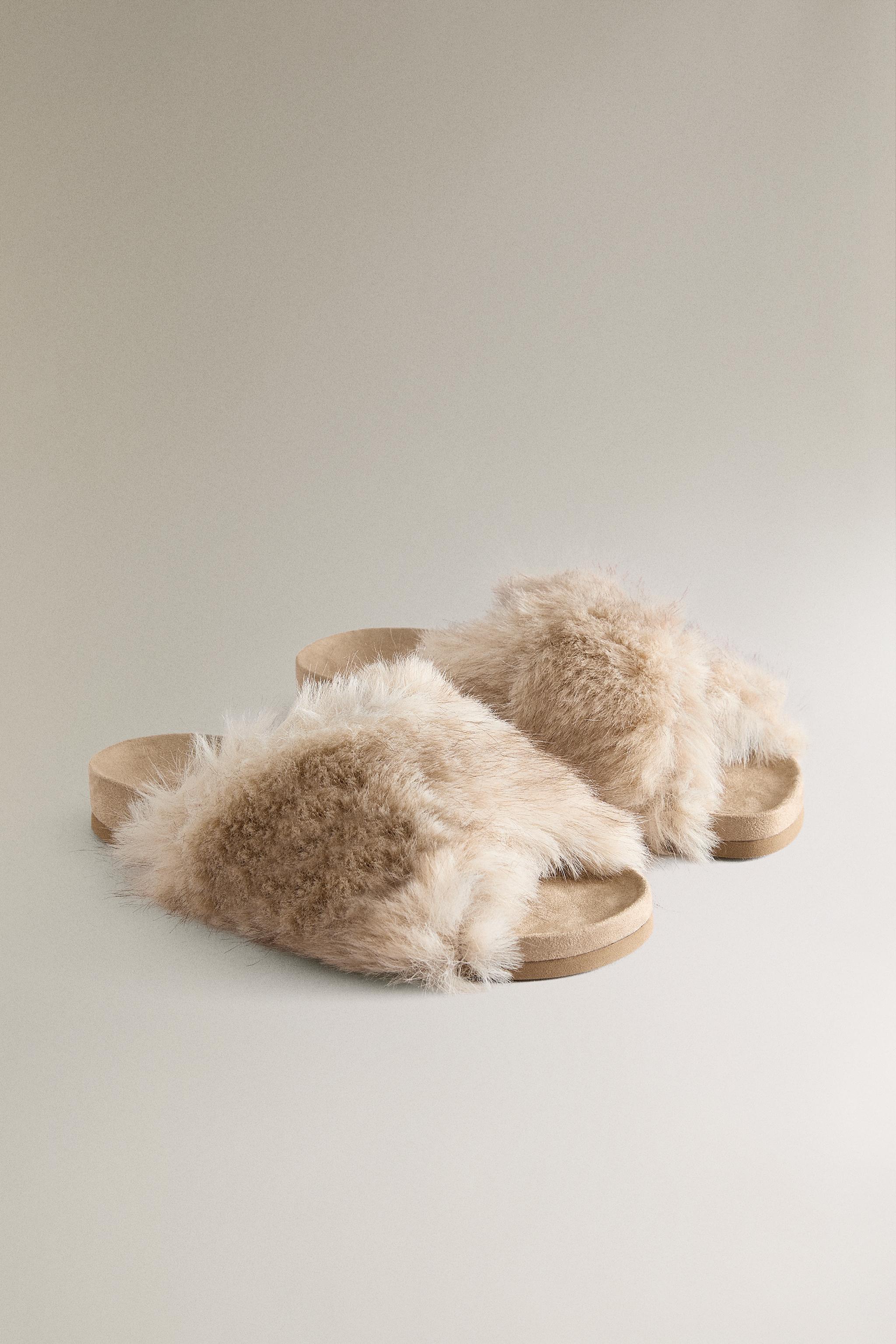 CROSSOVER SANDALS WITH FAUX FUR