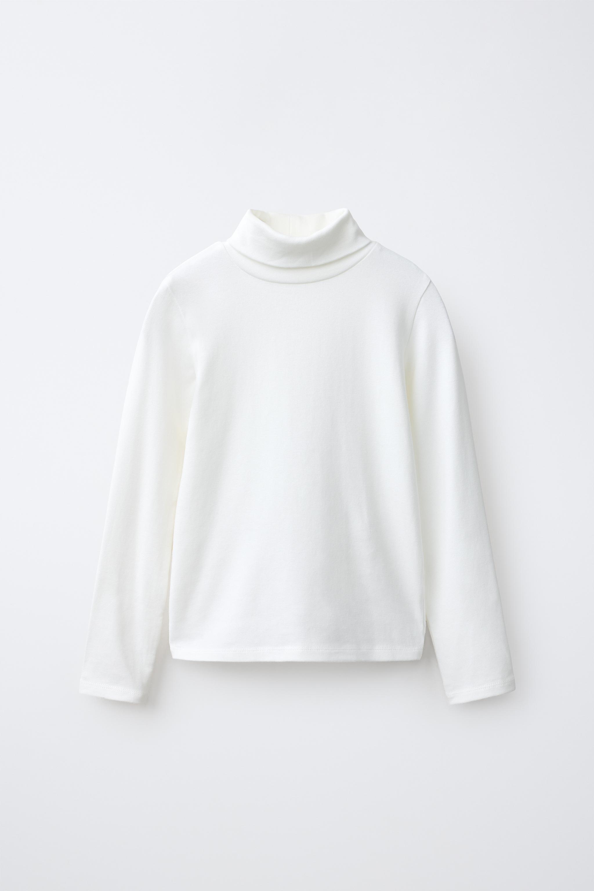 CAMISETA LISA CON MODAL