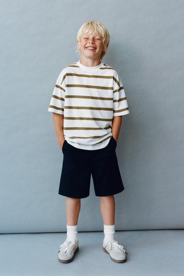 GESTREEPT T-SHIRT - Kaki van Zara