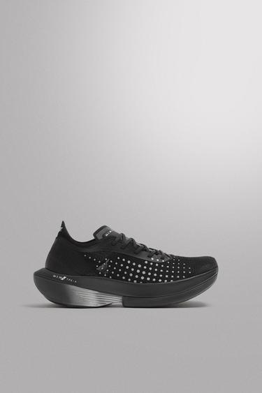 Zara LONG DISTANCE RUNNING SNEAKERS - Black