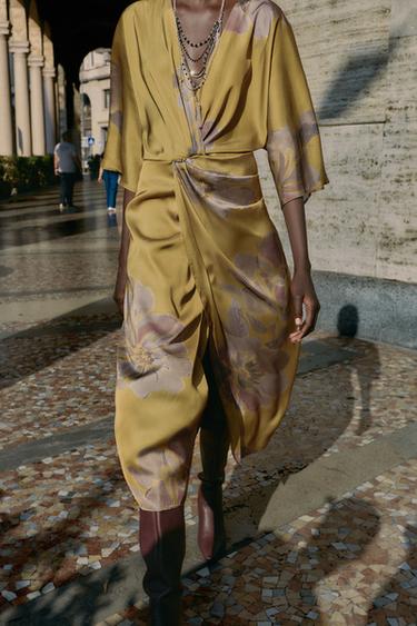 ROBE MIDI IMPRIMÉE SATINÉE - Marron / Vert de Zara - Image 1