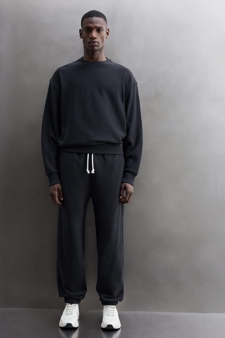 RELAXED FIT CREWNECK SWEATSHIRT