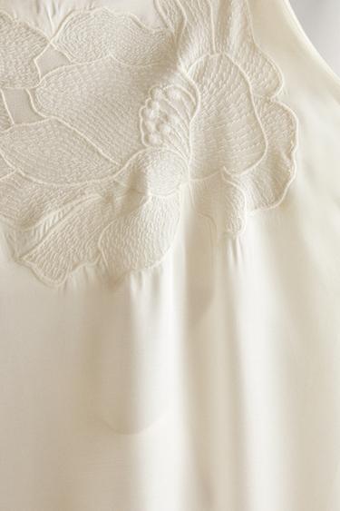 CHEMISE DE NUIT LONGUE SATIN - Écru de Zara - Image 3