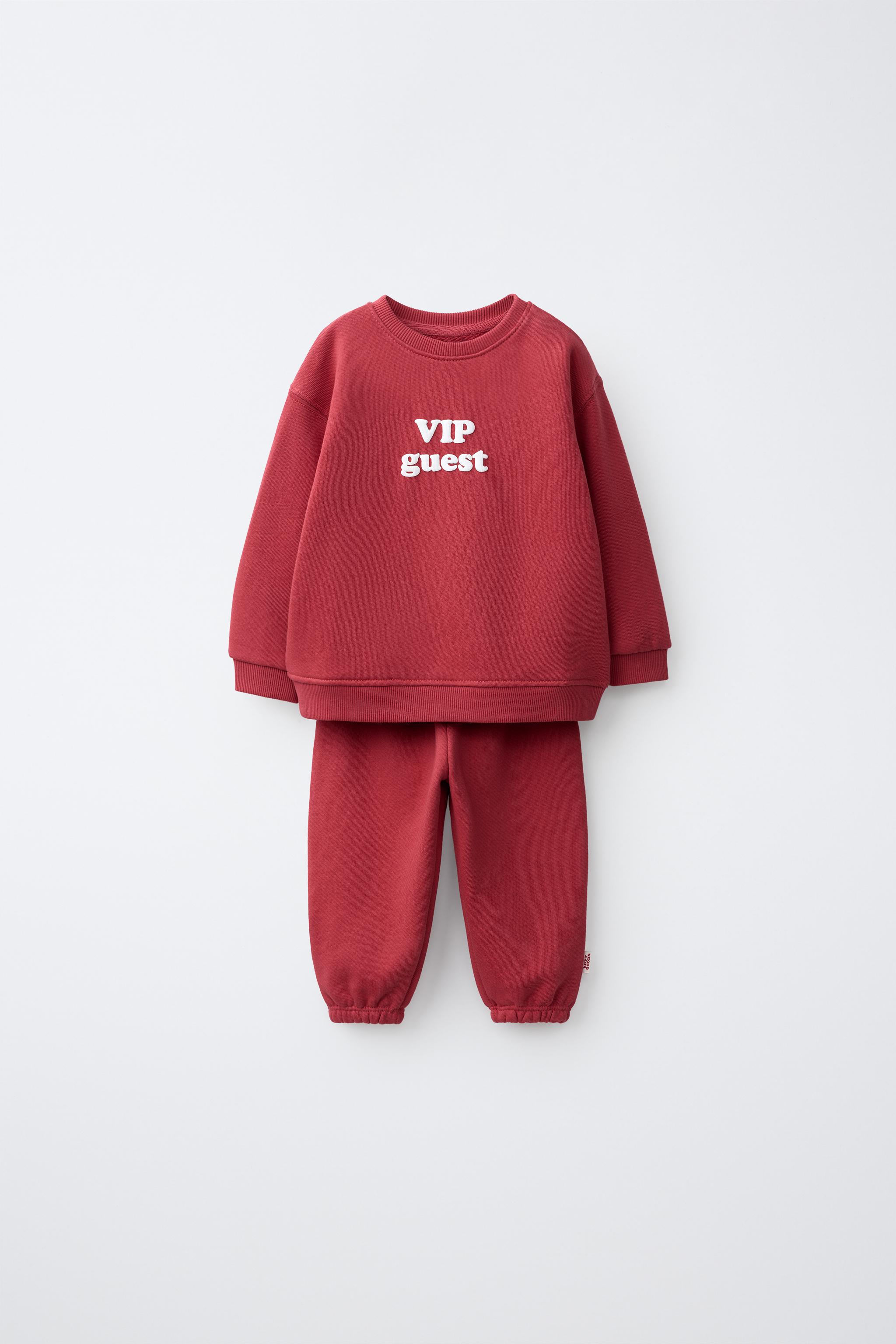 TEXT SWEATSHIRT AND JOGGER PANTS SET — Mid-red