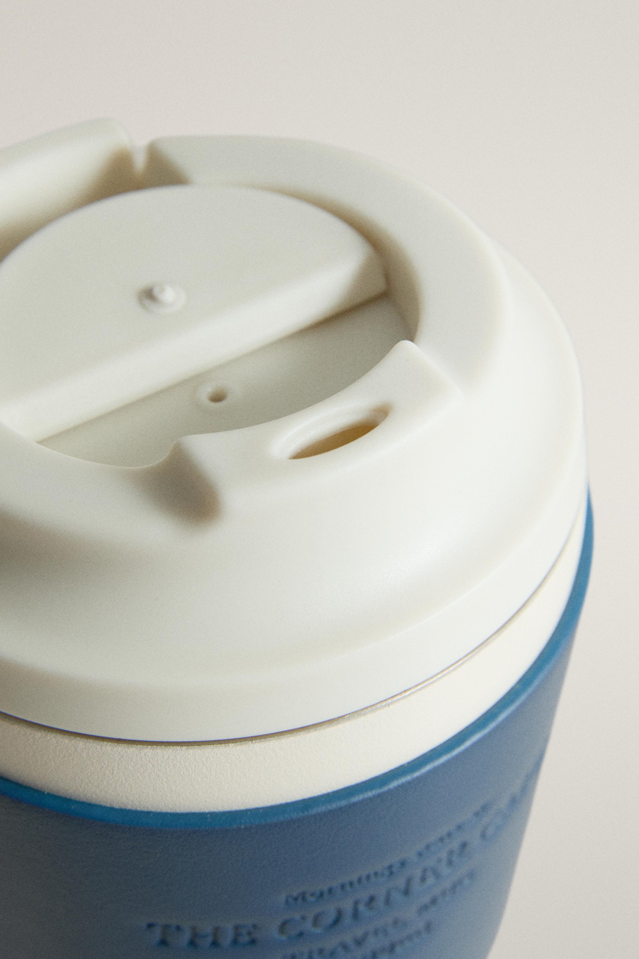 TASSE AVEC COUVERCLE ET BANDE