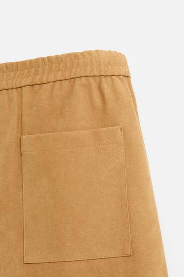 BERMUDA EFFET DAIM PLISSÉ - Marron de Zara - Image 10
