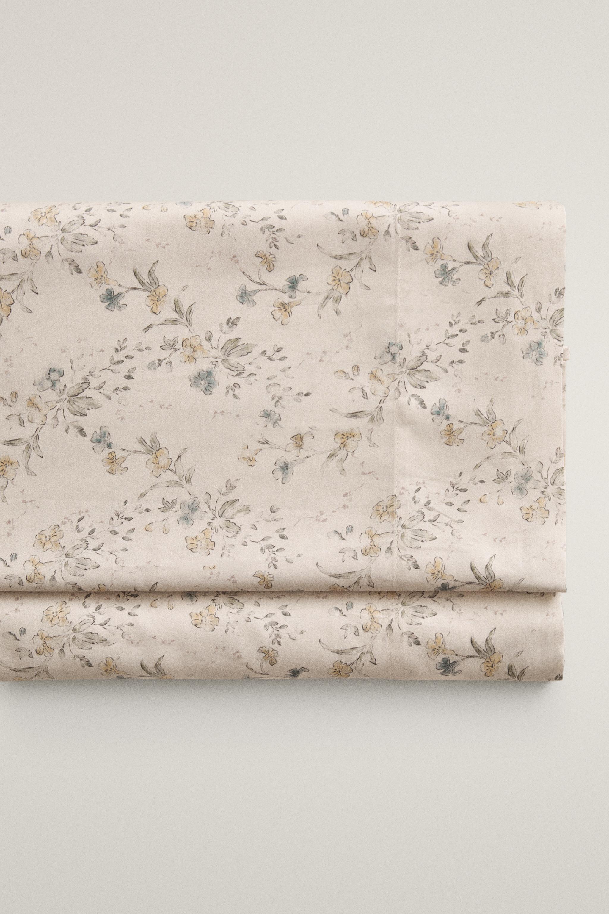 FLORAL PRINT SATEEN DUVET COVER (300 THREAD COUNT)