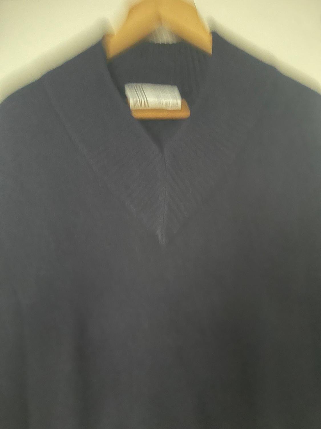 PLAIN KNIT V-NECK SWEATER - Image 3