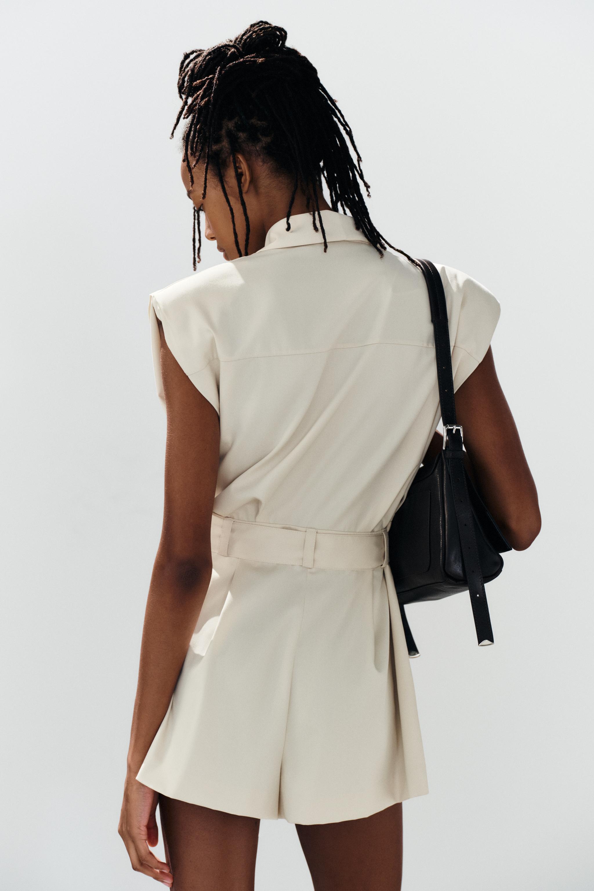 Женские комбинезоны Zara SHOULDER PAD BELTED SHORT JUMPSUIT — фото 5