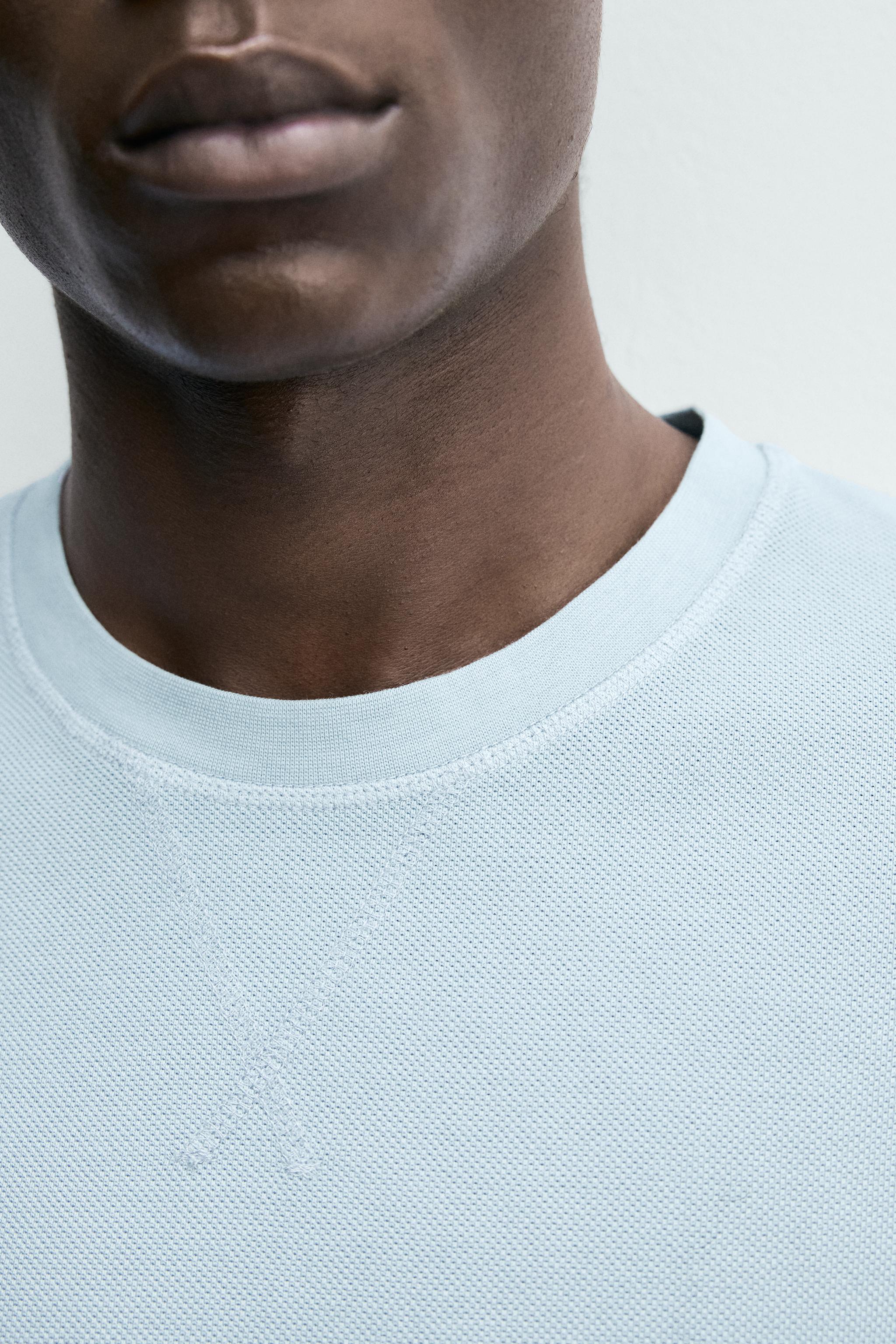 REGULAR FIT PIQUÉ TEXTURED SWEATSHIRT