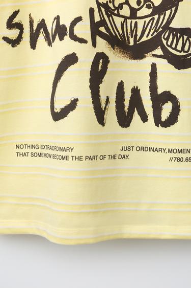 T-SHIRT RAYURES IMPRIMÉ INSCRIPTION - Jaune clair de Zara - Image 3