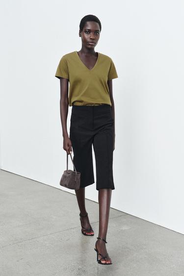 INTERLOCK V-NECK T-SHIRT - Khaki by Zara