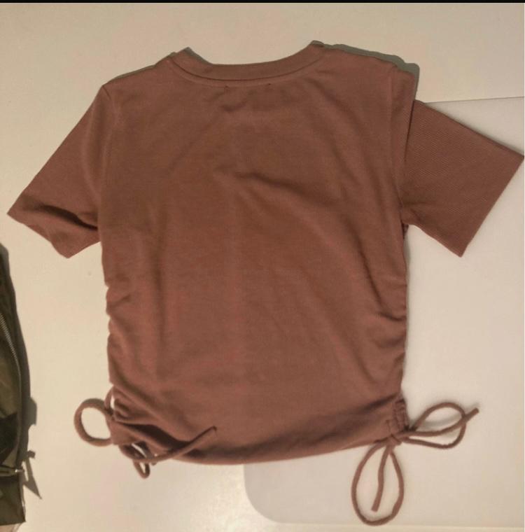 RIBBED TOP WITH GATHERED DETAIL - Image 2