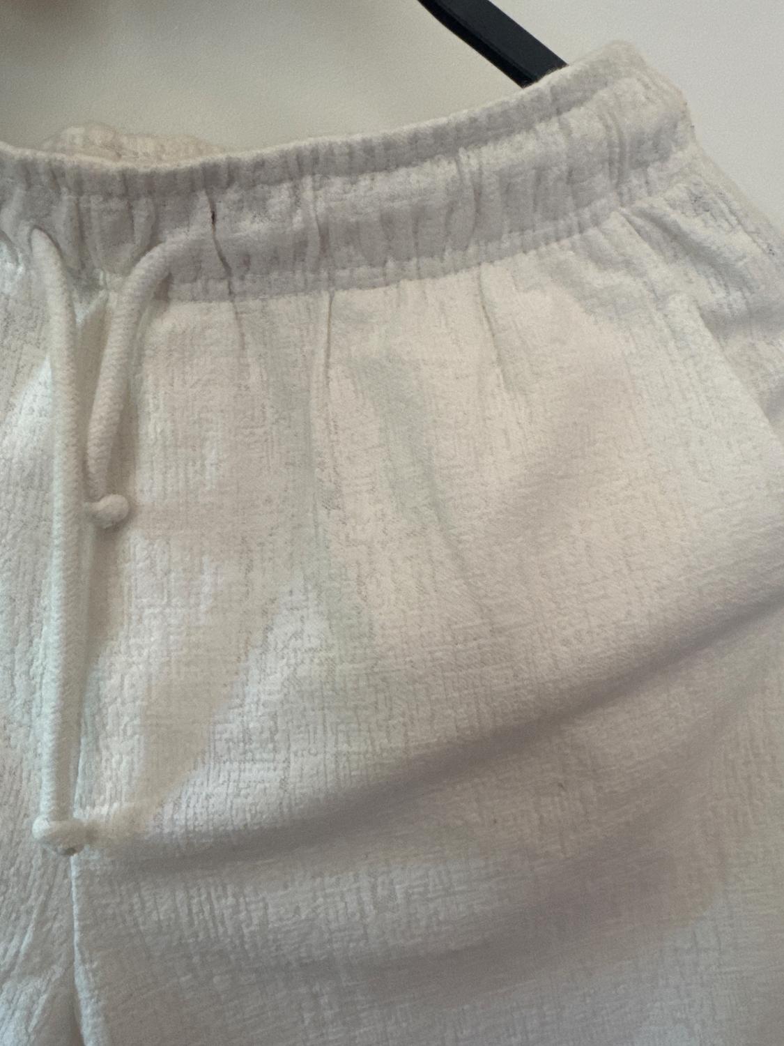 TEXTURED JACQUARD BERMUDA SHORTS - Image 3