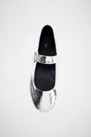 SEPATU BALERINA EFEK METALIK - Perak dari Zara