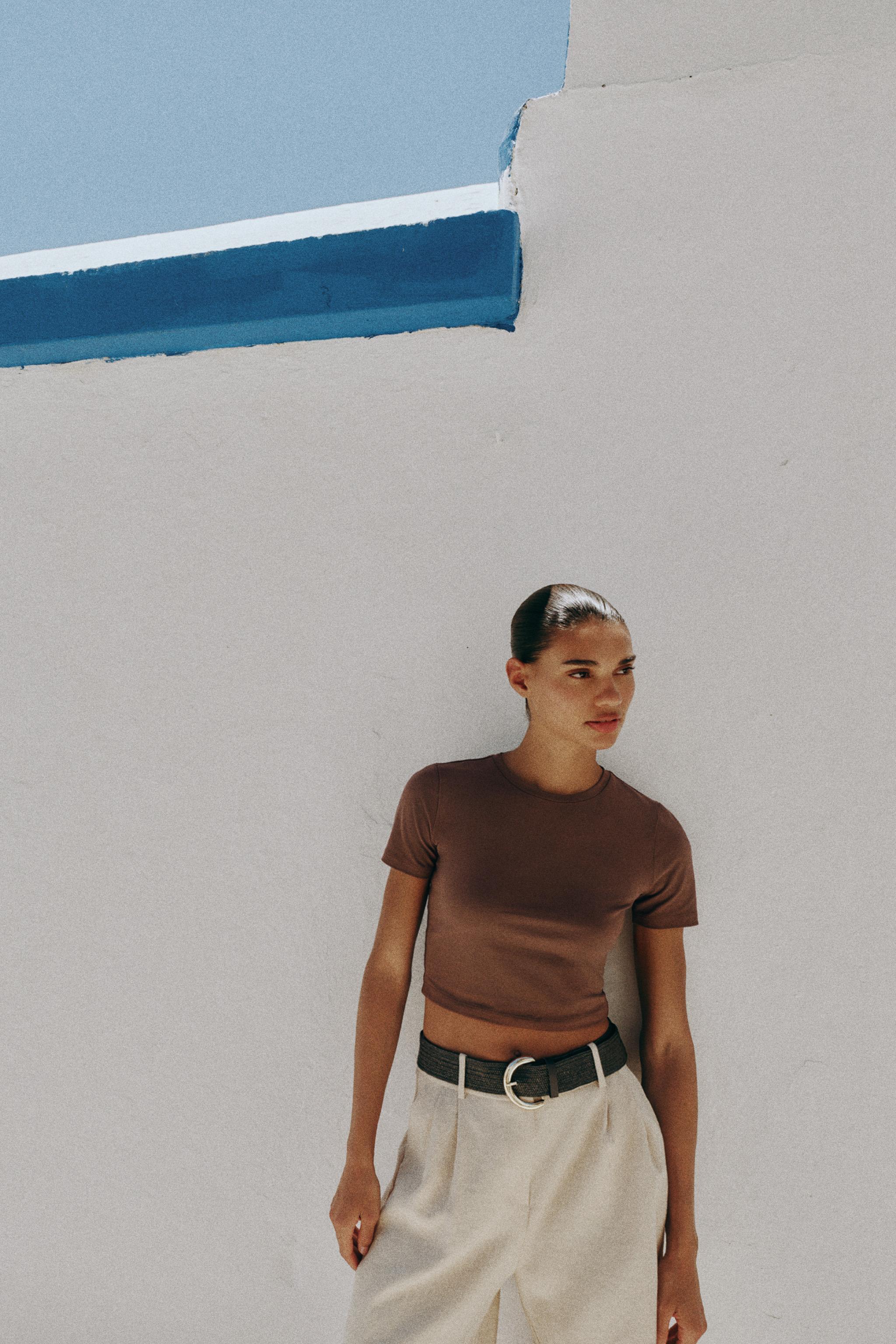 KISA KOLLU CROP T-SHIRT - Görsel 5