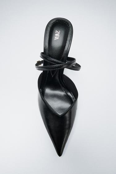 ZAPATO DESTALONADO EN PUNTA - Negro de Zara