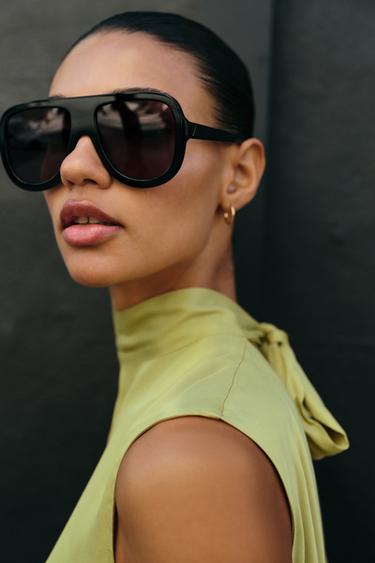 TOP SATINÉ AVEC NŒUD - Vert pistache de Zara - Image 4