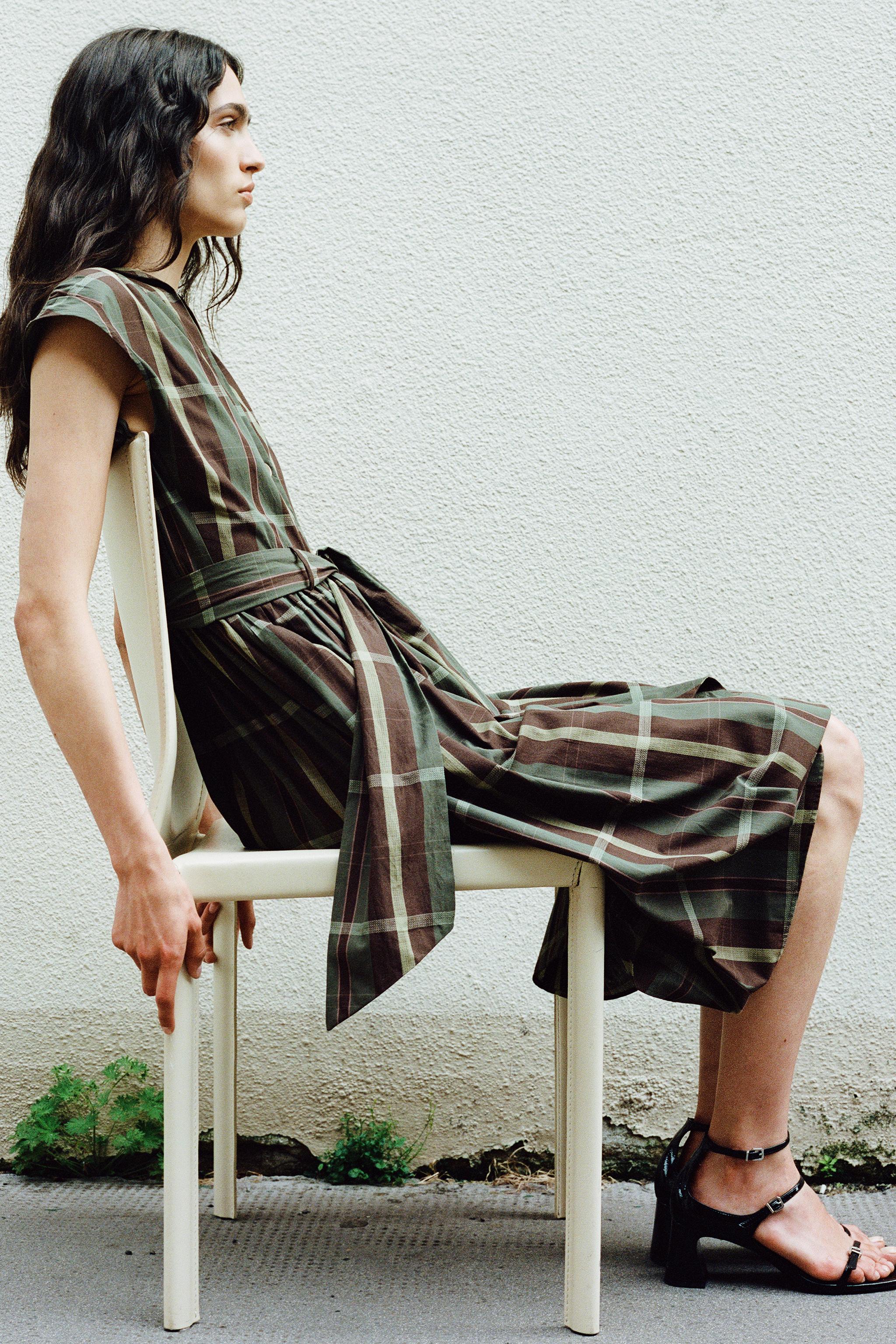 CHECKED MIDI DRESS