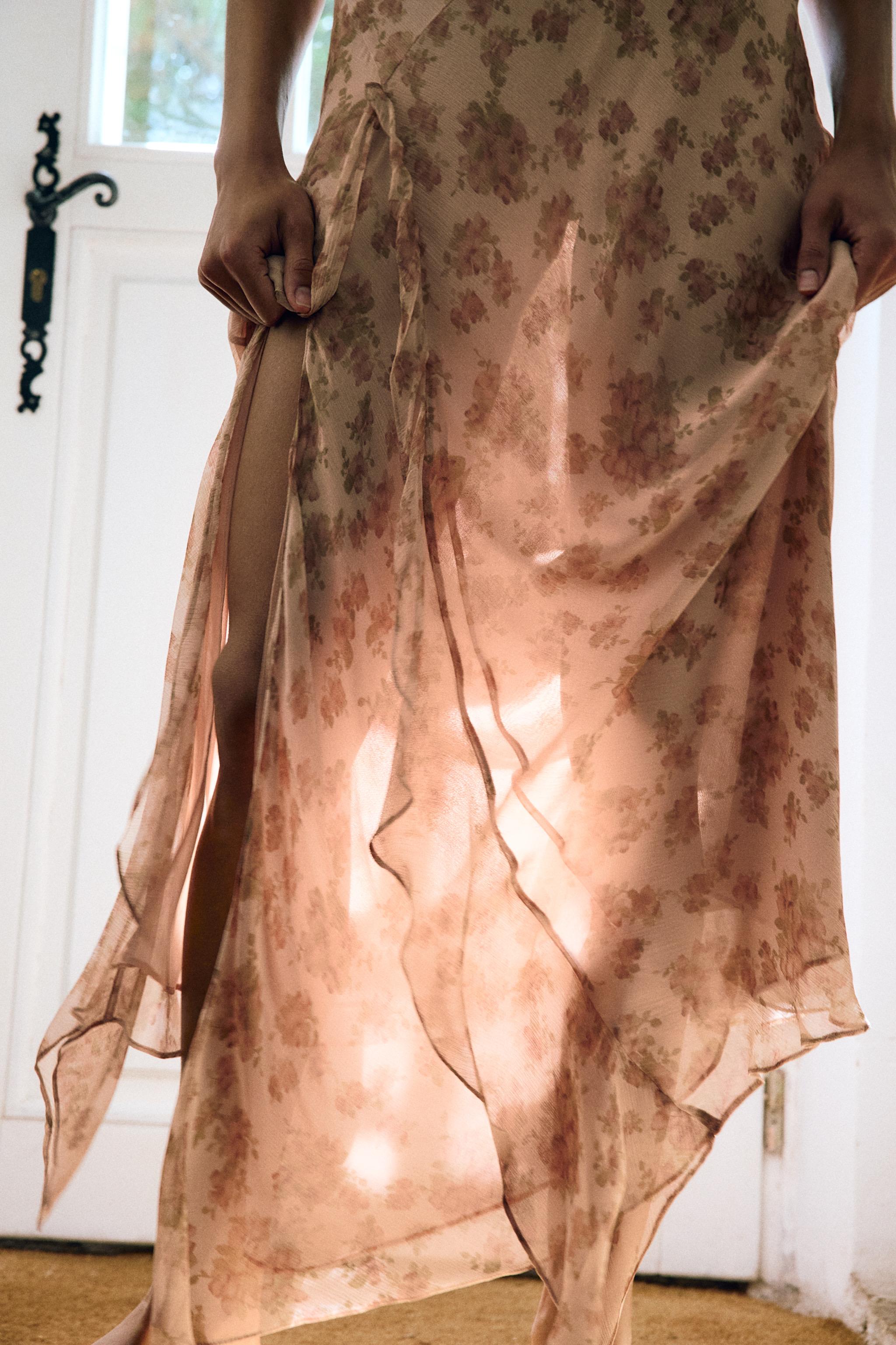 ROBE À VOLANTS ET IMPRIMÉ FLEURI