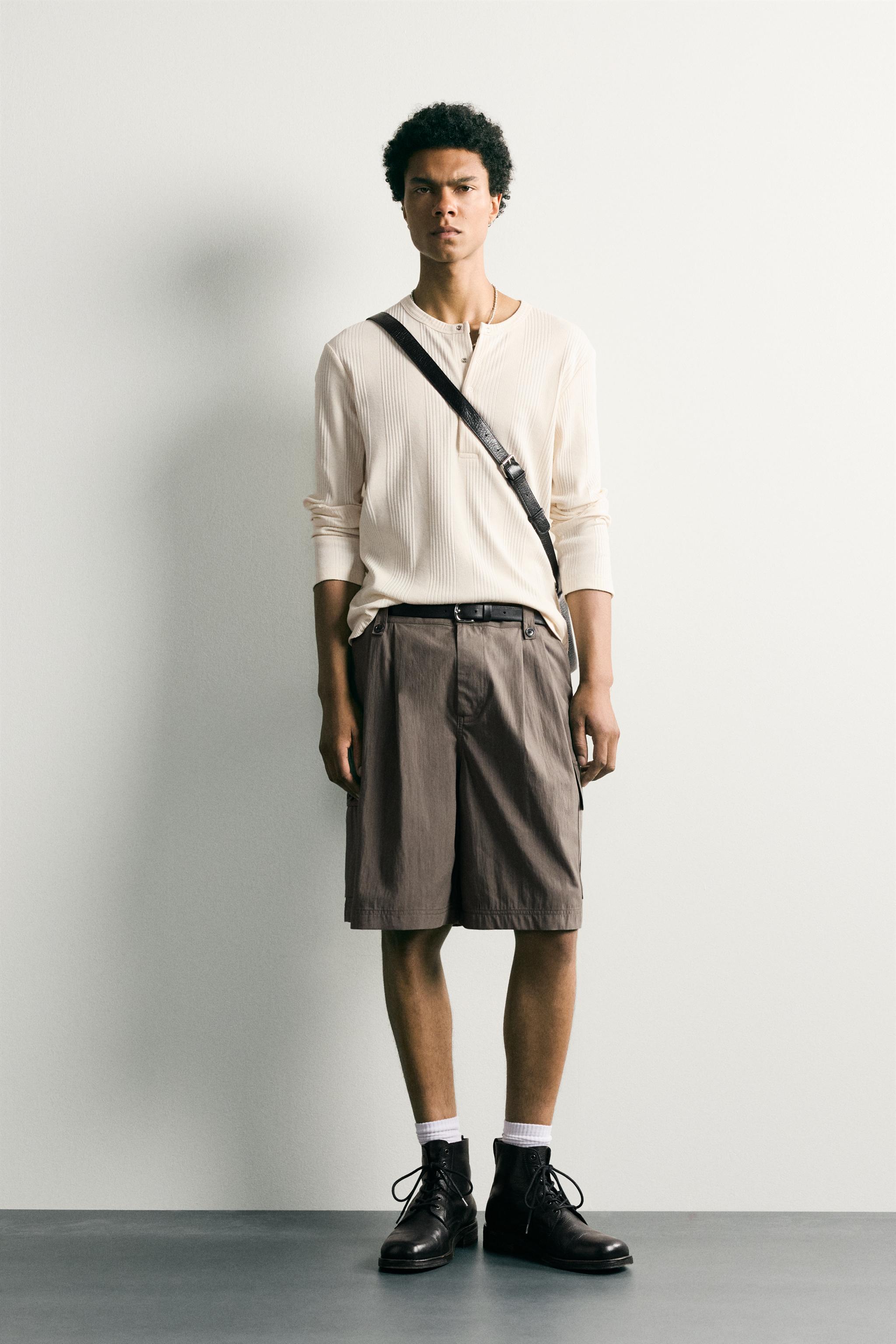 RELAXED FIT PLEATED CARGO SHORTS