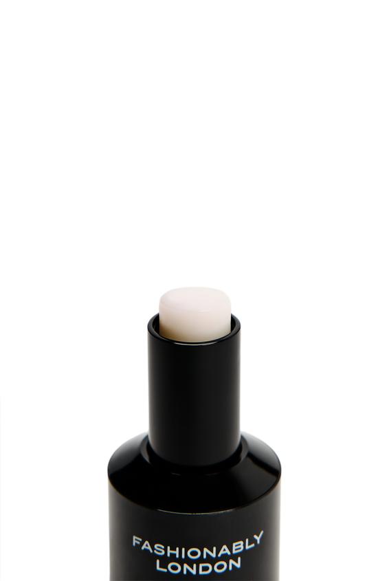 FASHIONABLY LONDON SOLID PERFUME 4.3 G / 0.14 OZ - TINTED LEATHER by Zara - Image 2