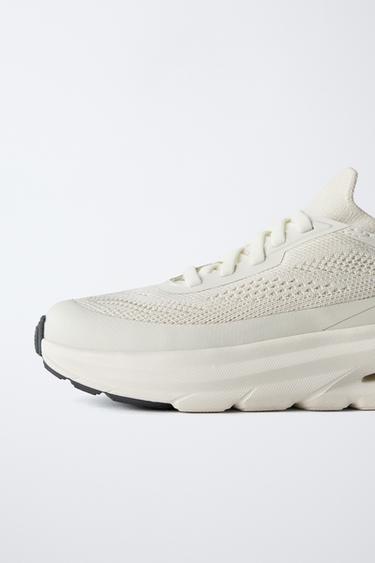 BASKET AVEC DÉTAIL SUR LA SEMELLE - Blanc de Zara - Image 3