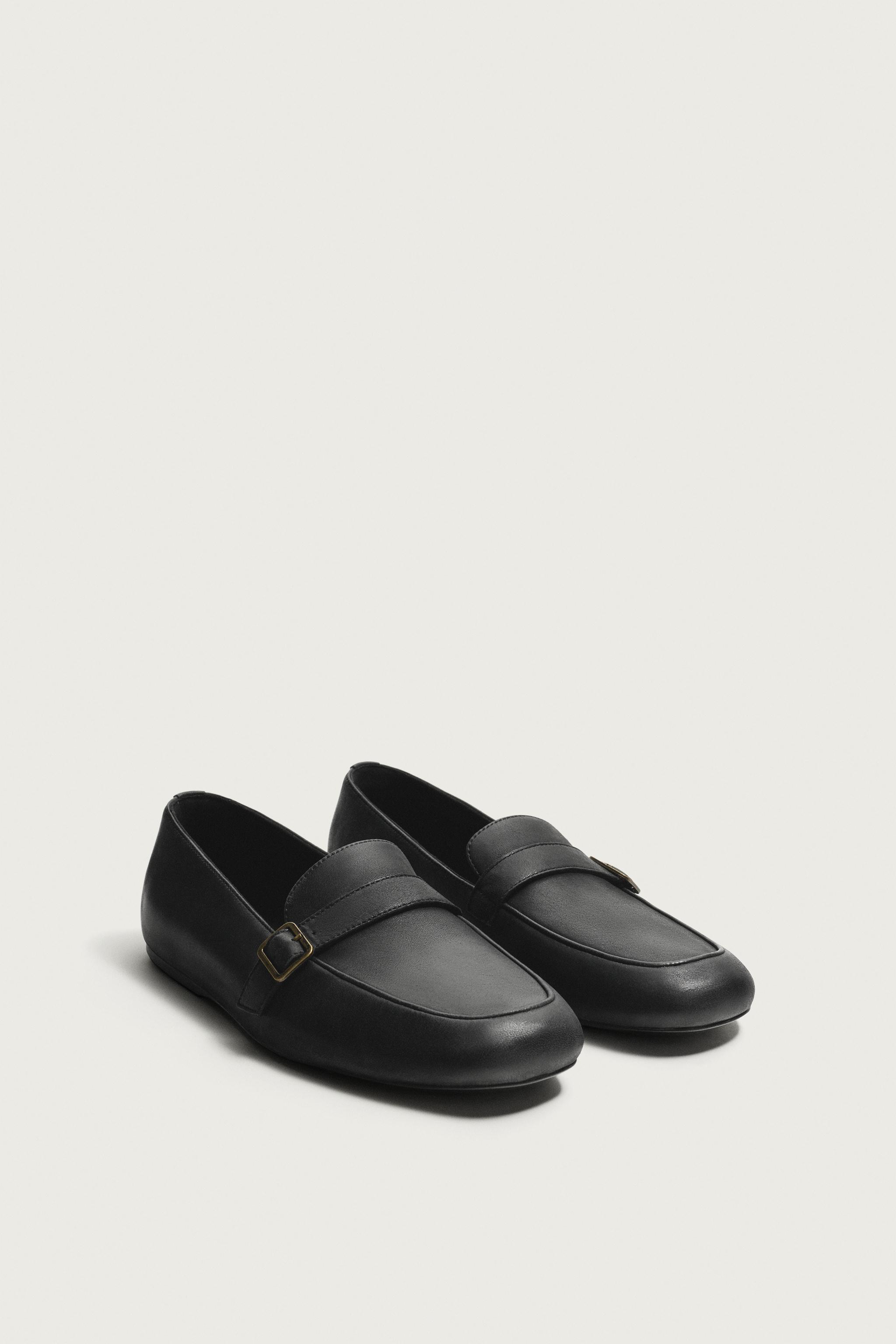 LEATHER LOAFERS — Black