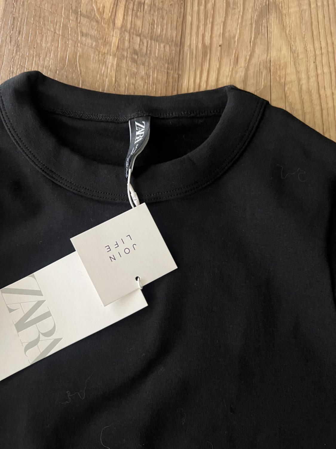 POCKET T-SHIRT - Image 2