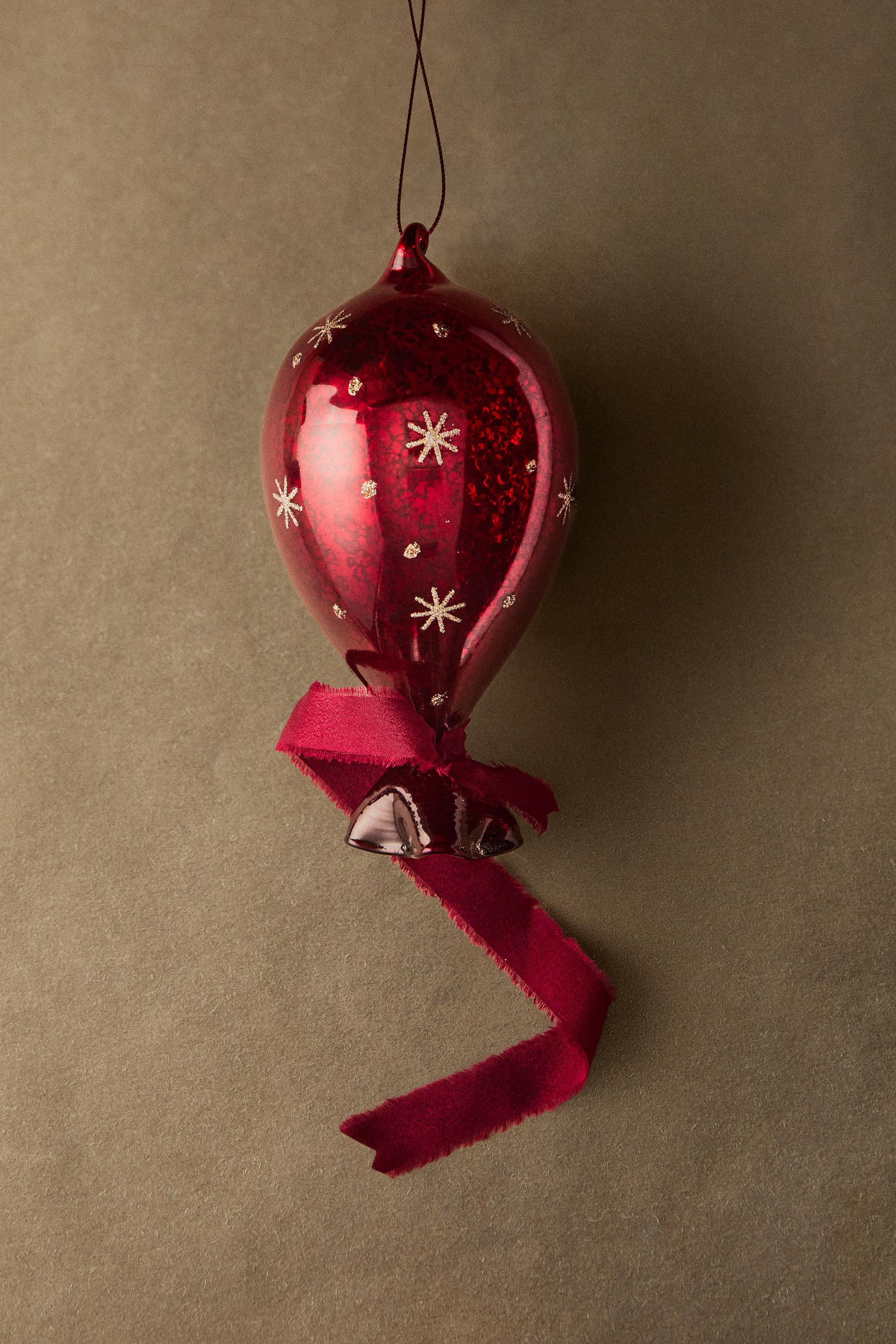 CHRISTMAS TREE GLOBE ORNAMENT WITH STARS