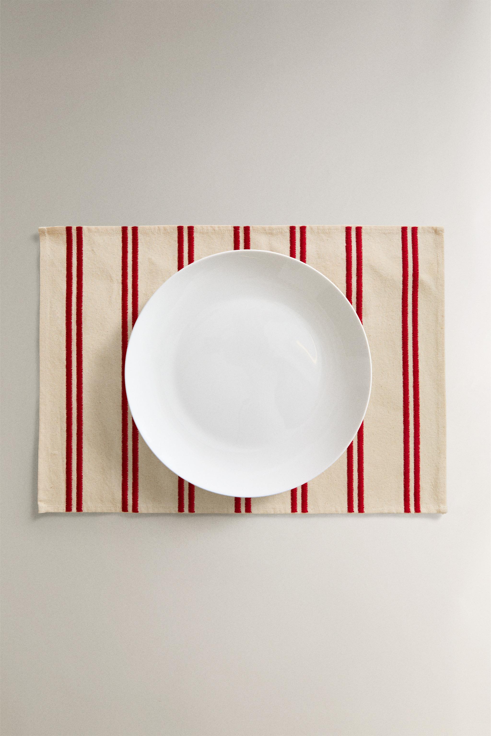 SET DE TABLE DOUBLE RAYURE BRODÉE
