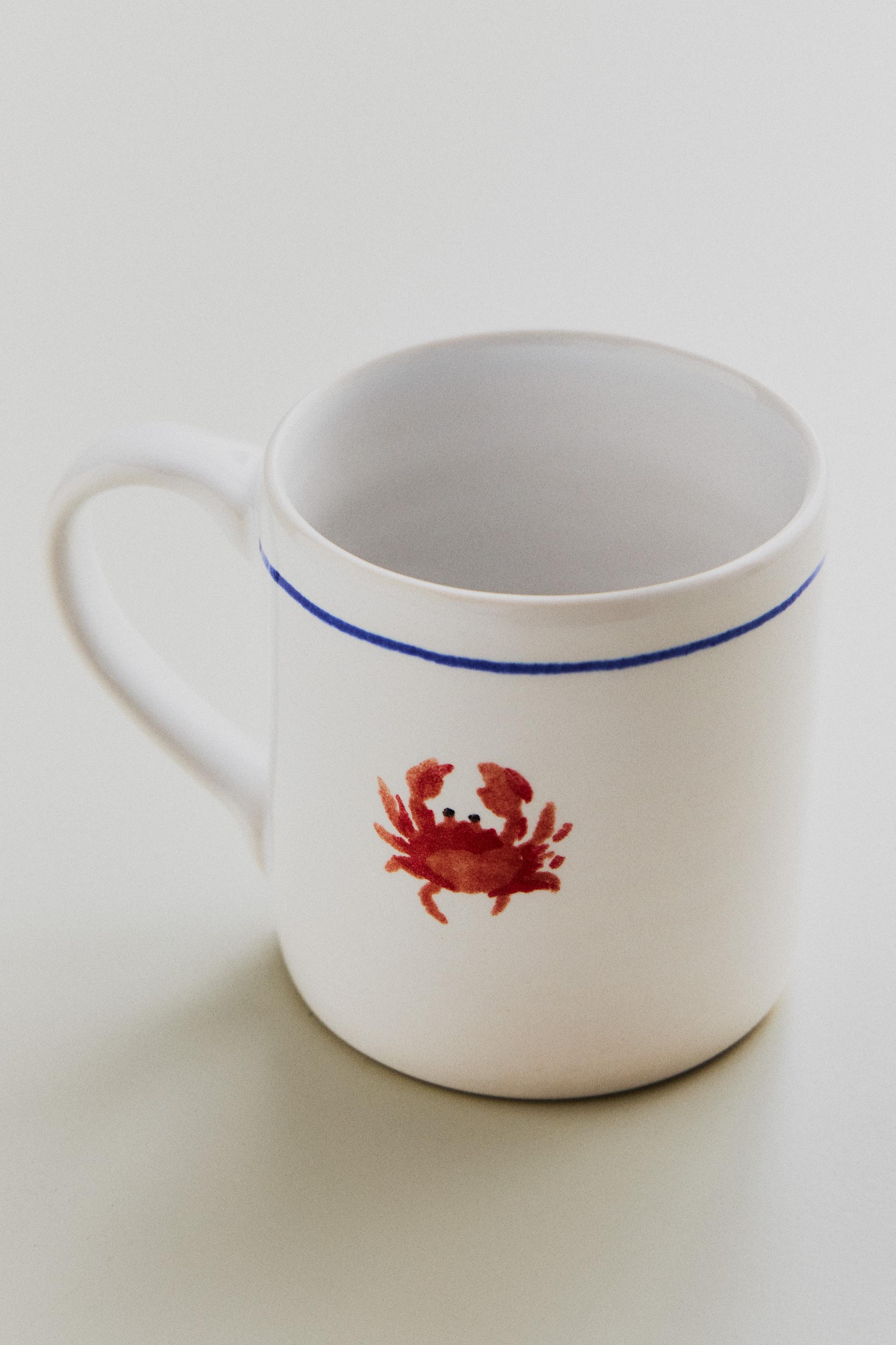 MARINE ANIMAL STONEWARE MUG — White / Red
