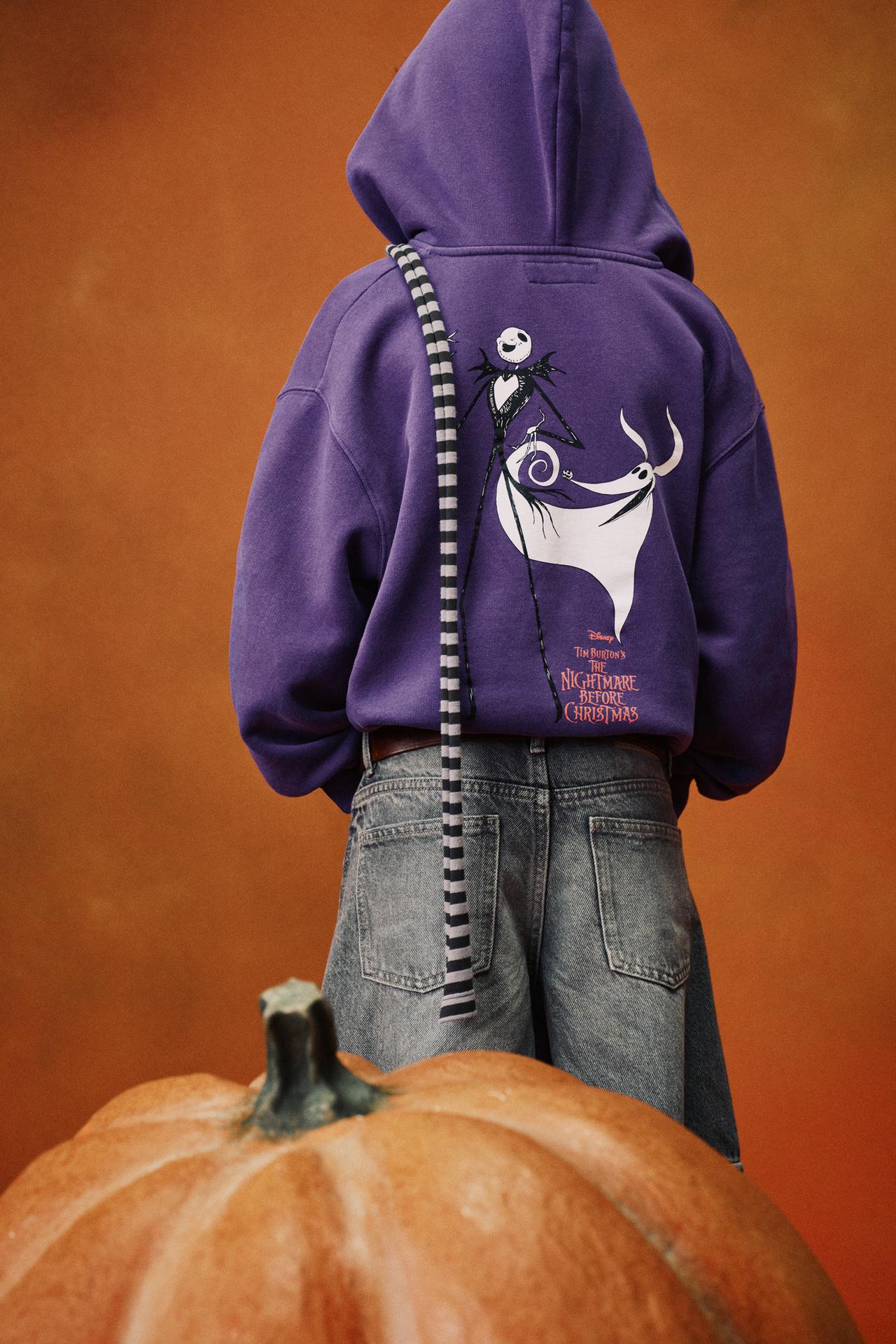 THE NIGHTMARE BEFORE CHRISTMAS © DISNEY ZIP-UP HOODIE — Purple