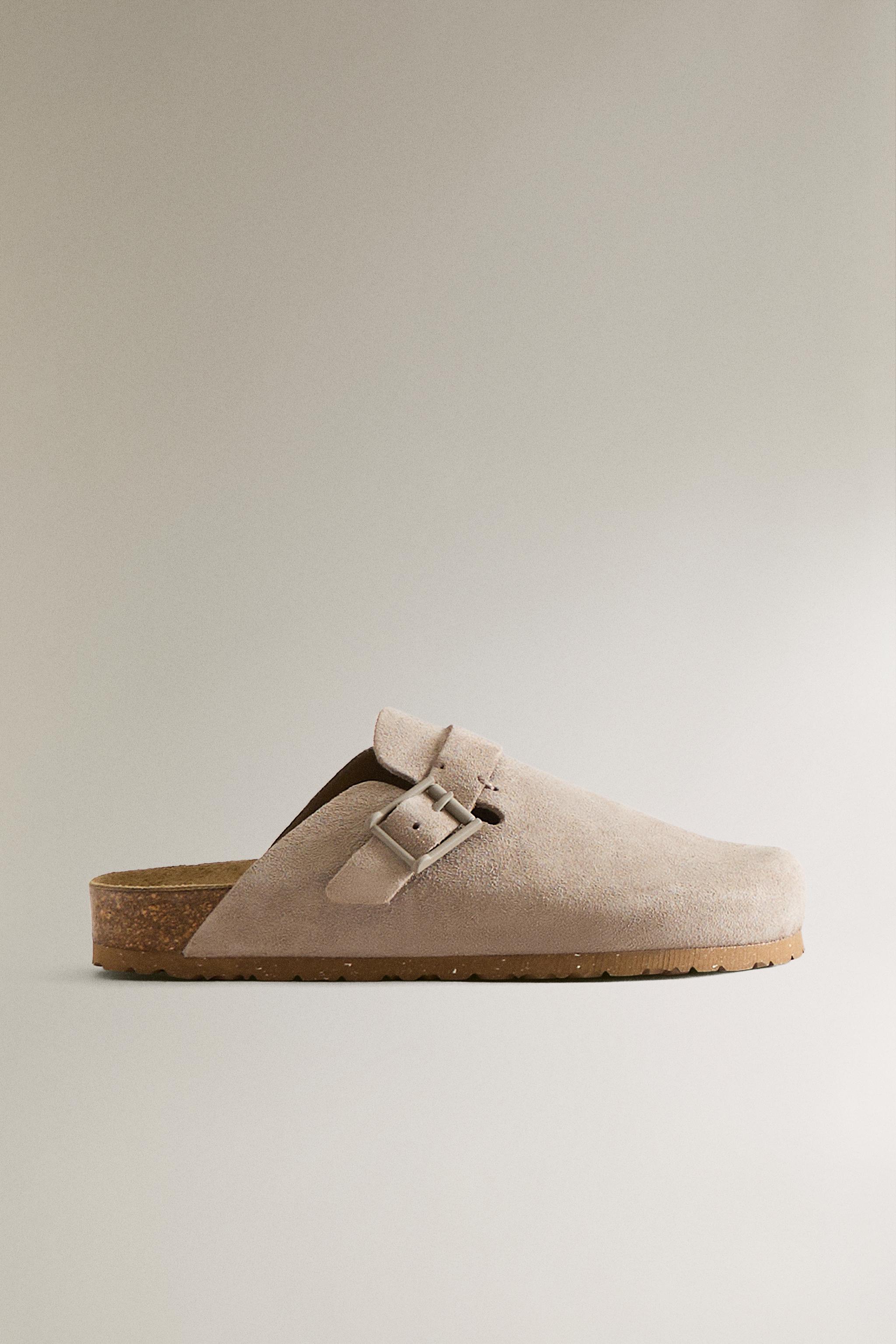 LEATHER CLOGS WITH BUCKLE AND TOPSTITCHING DETAIL — Taupe Grey