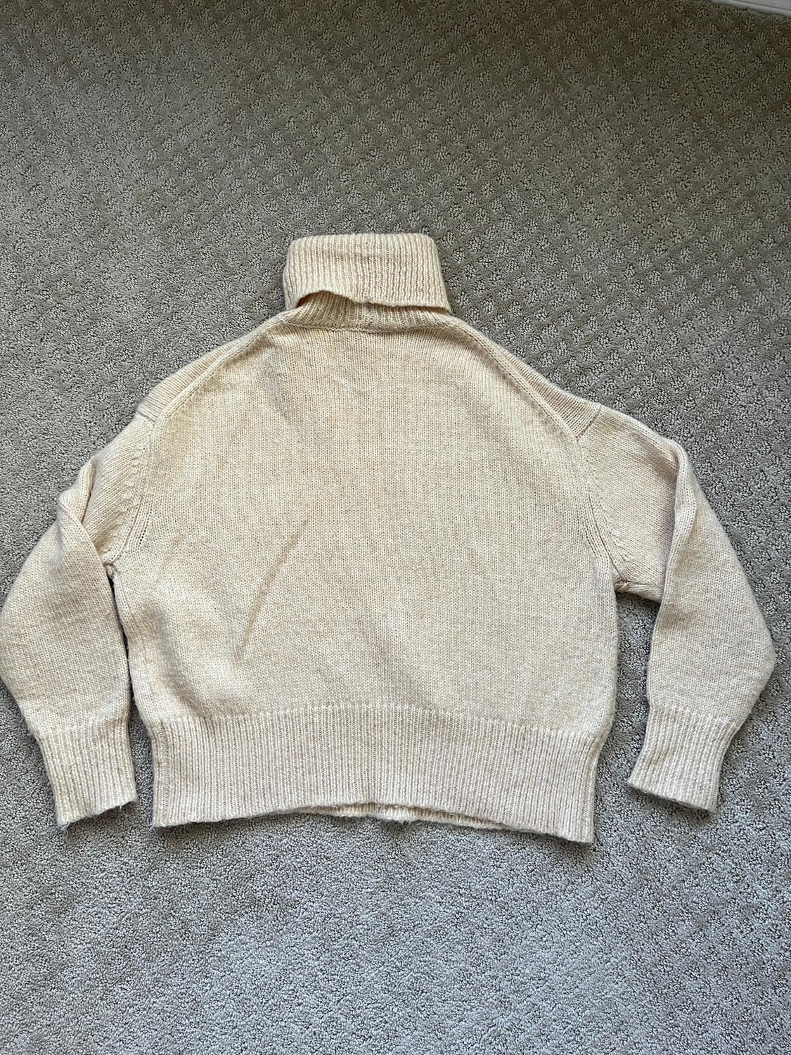 HIGH COLLAR KNIT SWEATER - Image 5