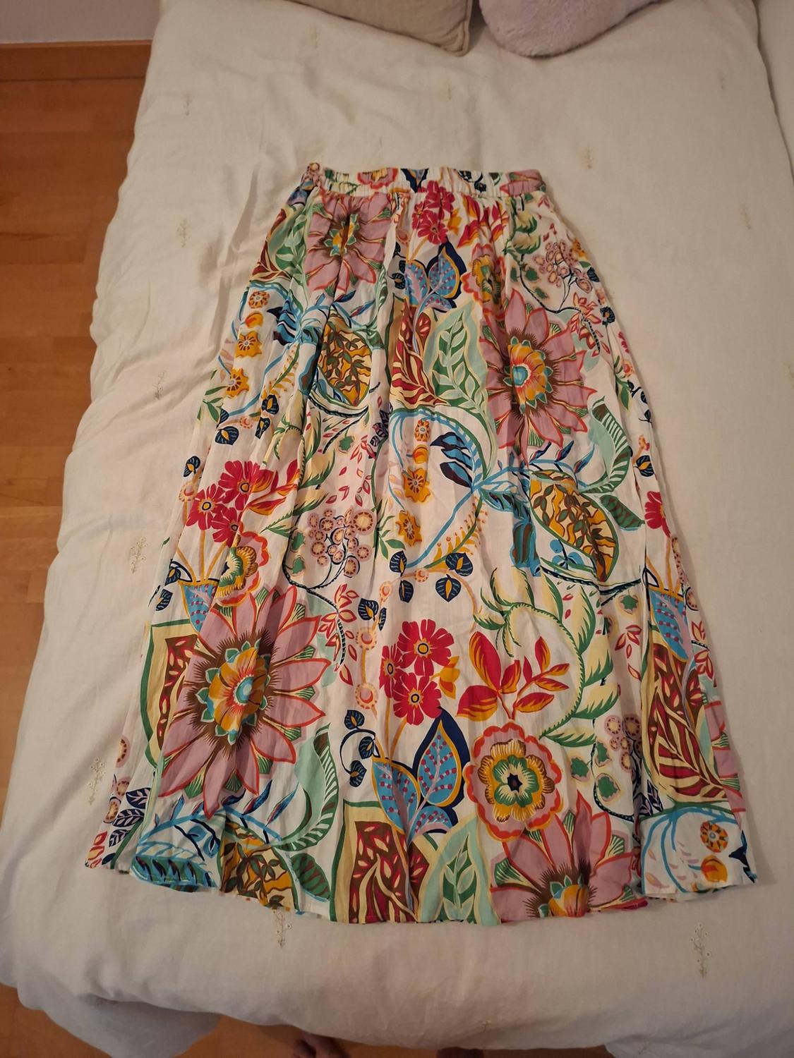 FLORAL PRINT SKIRT - Image 2
