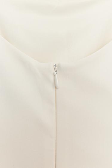 VESTIDO CORTO BAJO COMBINADO - Crudo de Zara