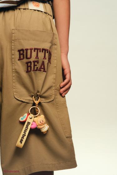 MÓC CHÌA KHÓA HÌNH GẤU BUTTERBEAR © - Màu nâu nhạt từ Zara