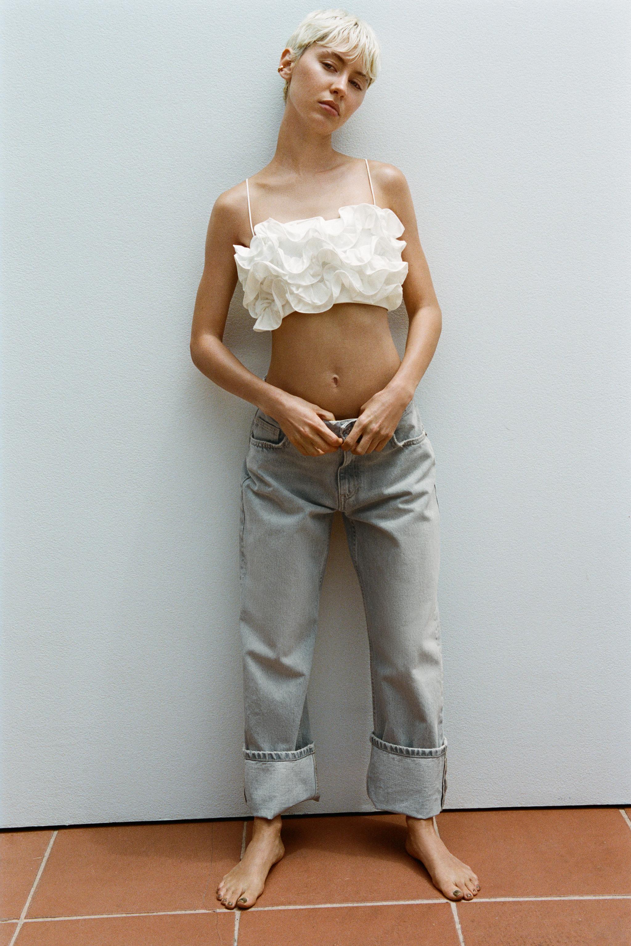 RIBBED CROP TOP WITH RUFFLES