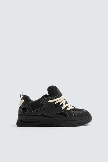 ZAPATILLA SKATE CUERDAS - Negro de Zara