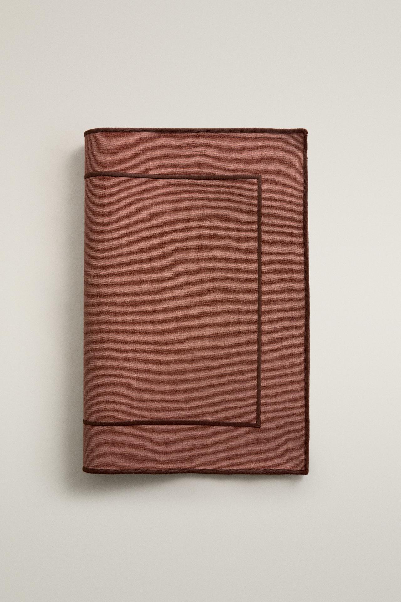 CONTRAST TRIM PLACEMAT — Pink