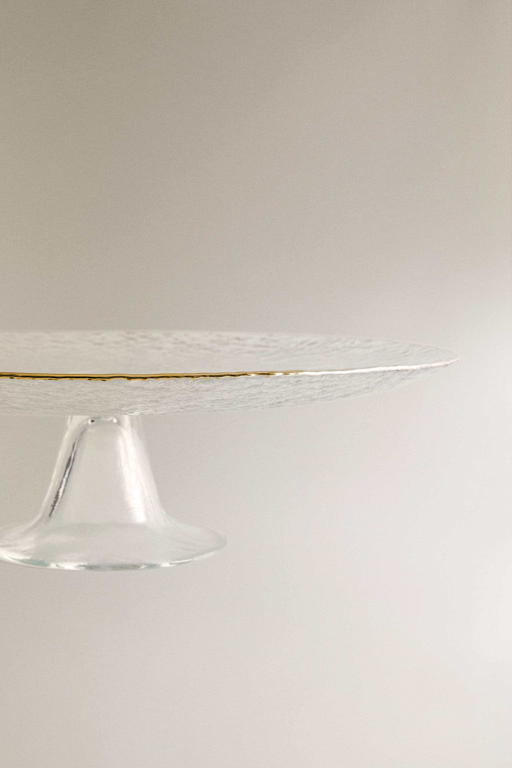 RAISED GLASS SERVING DISH WITH GOLD RIM