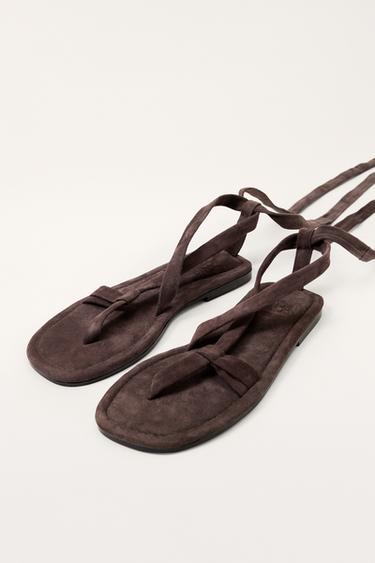 LIMITED EDITION FLAT LEATHER STRAPPY SANDALS - Brown by Zara