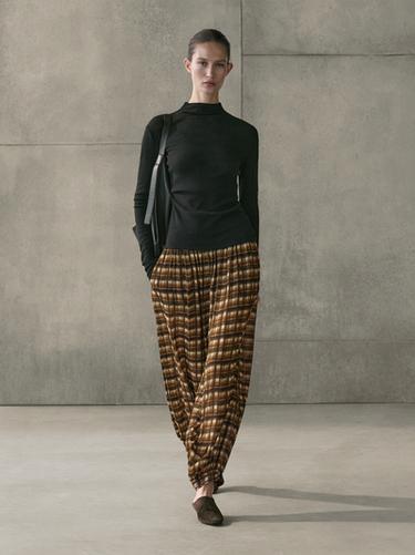 Pantalon fluide bouffant - Moutarde de Zara - Image 0