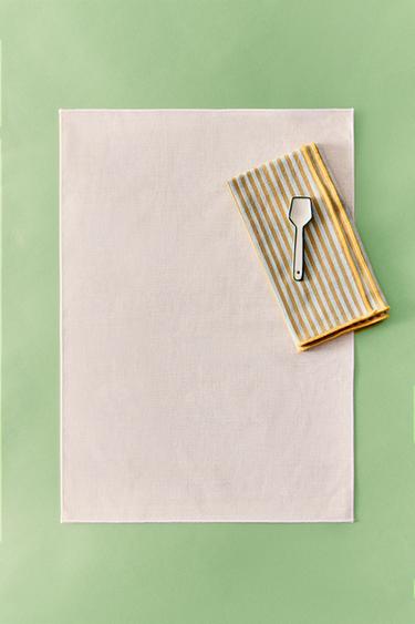 RESIN-COATED PLACEMAT WITH OVERLOCK - Ecru by Zara