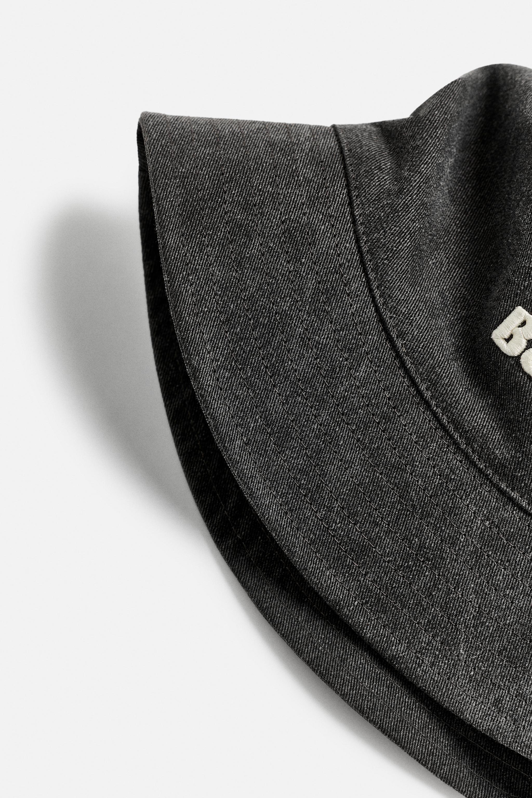 CONTRAST EMBROIDERY BUCKET HAT