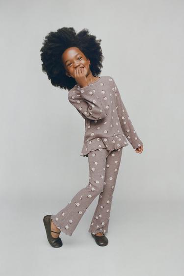 HAUT IMPRIMÉ À VOLANT SOFT - Marron chiné de Zara
